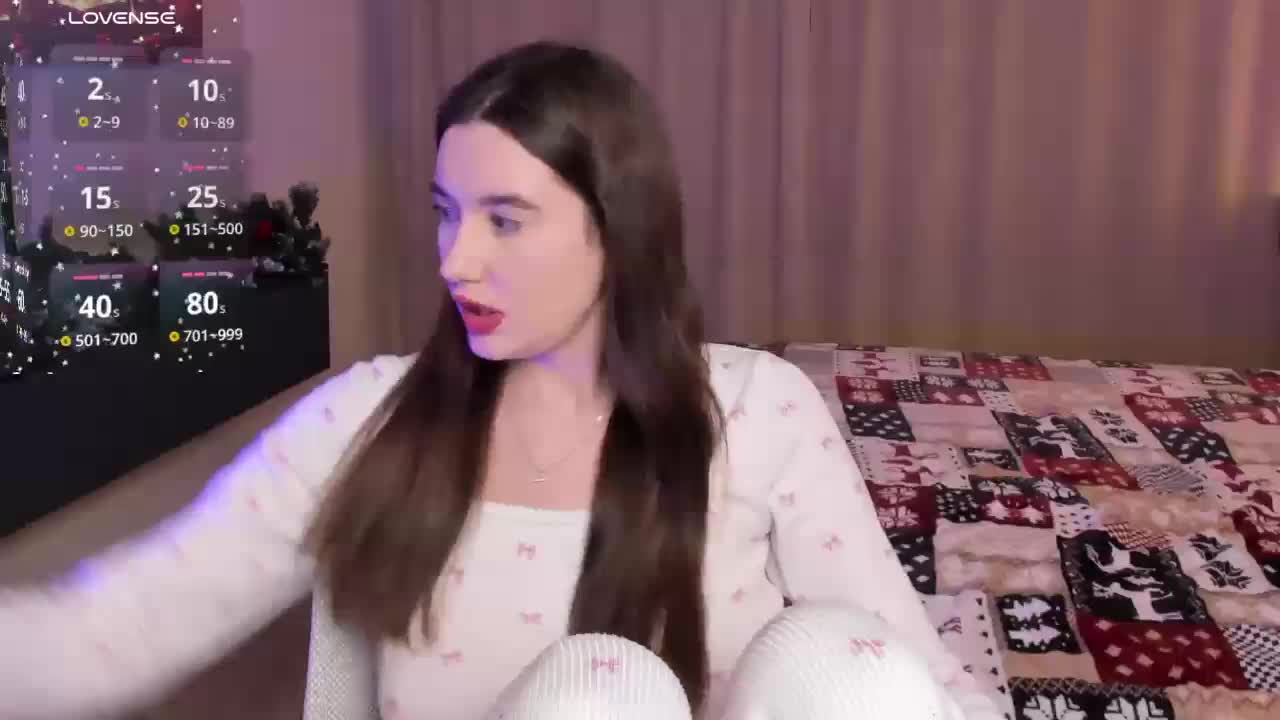 Lillian-s_2025-12-06_21-36-58_053 Adult Chat December 7, 2025