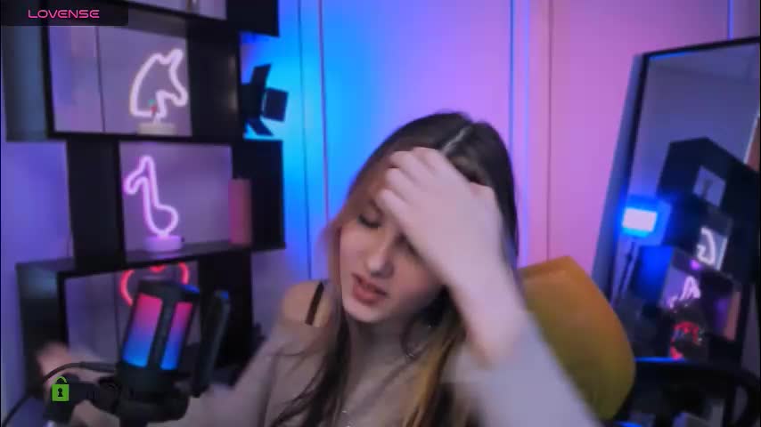 luna_tin Adult Chat December 7, 2025