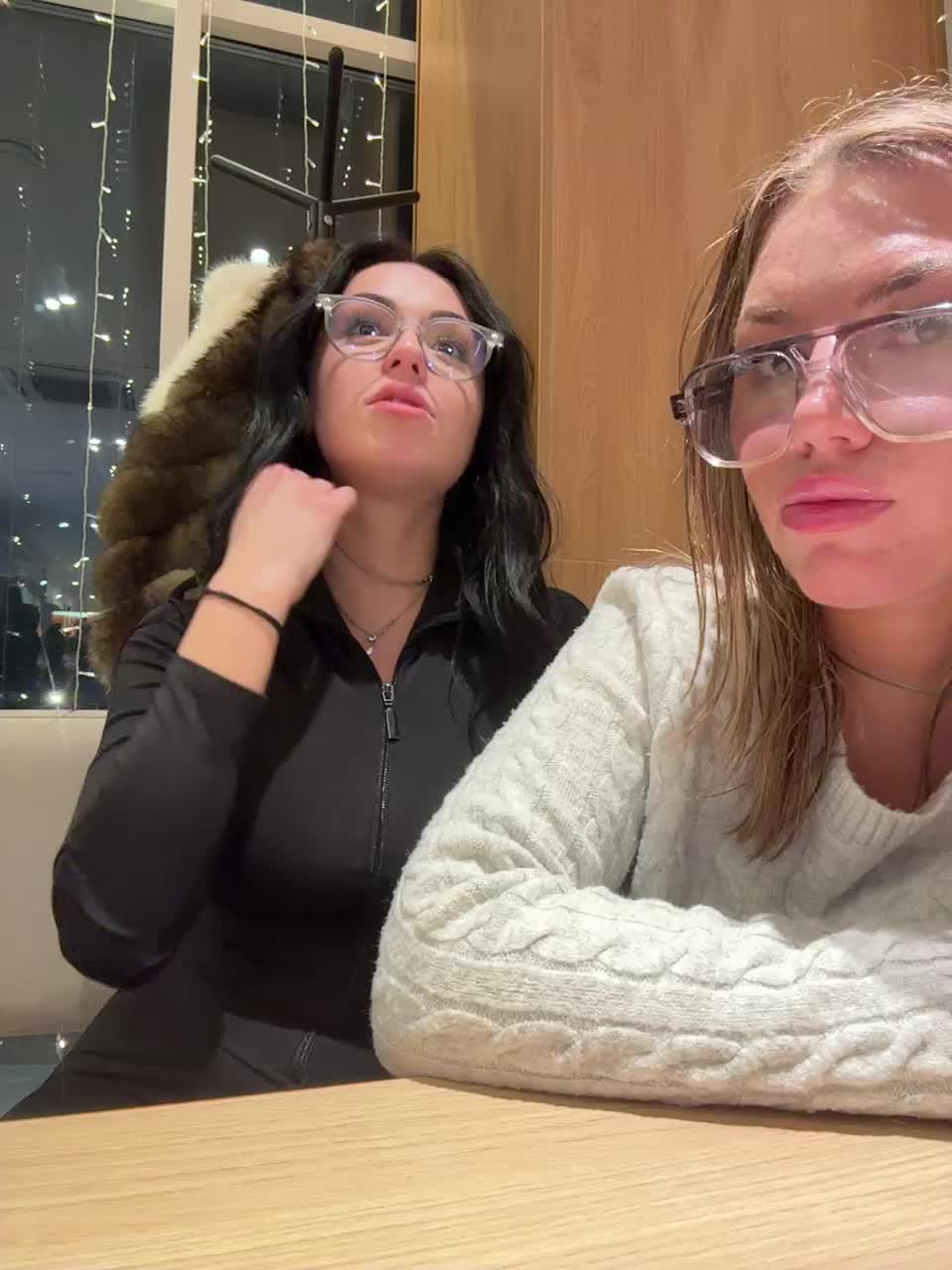 Caroleila_07 Adult Chat December 7, 2025