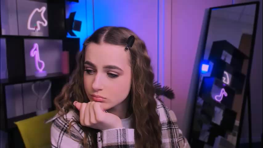 aria_moo Adult Chat December 7, 2025