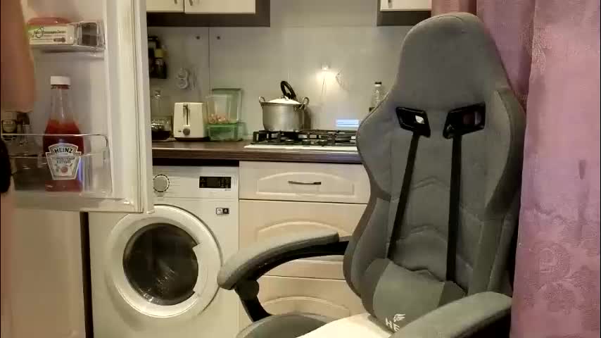 stasya_07 Adult Chat December 7, 2025