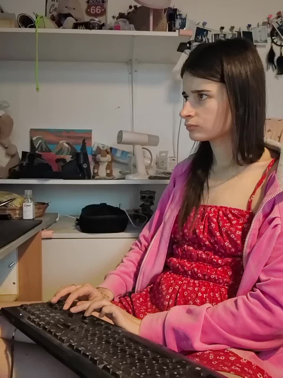 bonniewoods23 Adult Chat December 7, 2025