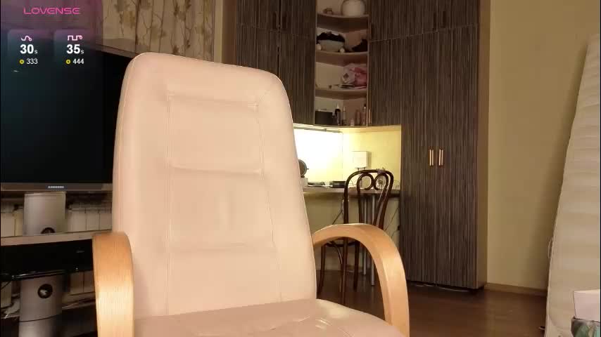 hotmp4 Adult Chat December 7, 2025