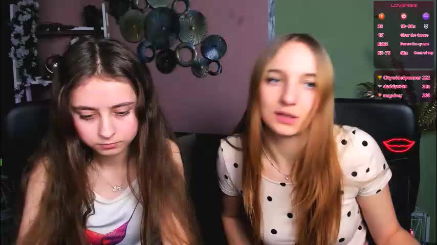 rebecca_smile_ Adult Chat December 7, 2025