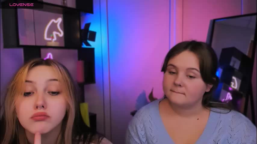 luna_tin Adult Chat December 7, 2025