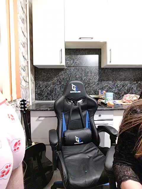 Innokentiy449 Adult Chat December 7, 2025