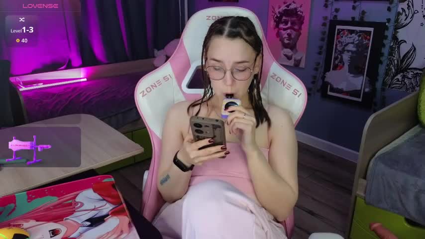 Sweet_frosti Adult Chat December 7, 2025