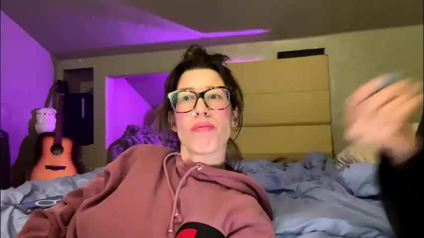 bigkitties69 Adult Chat December 7, 2025