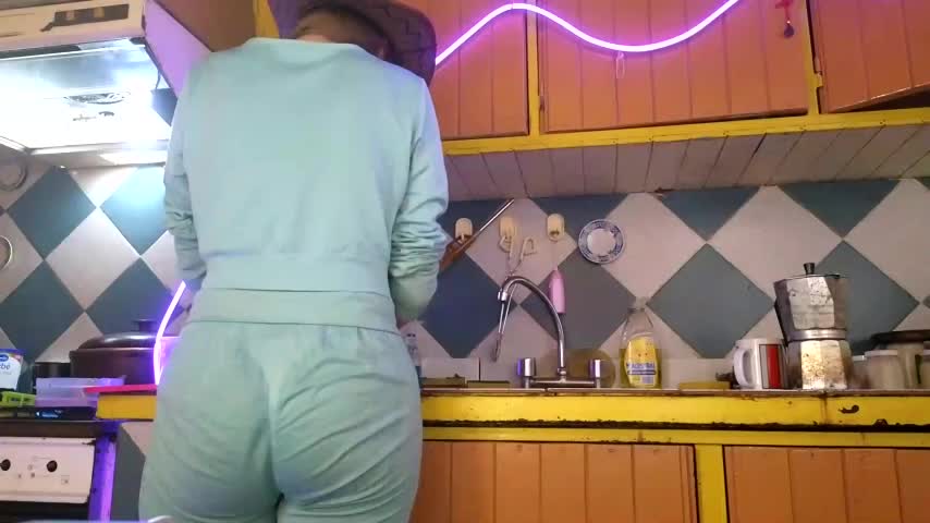 Jony_Marta Adult Chat December 7, 2025