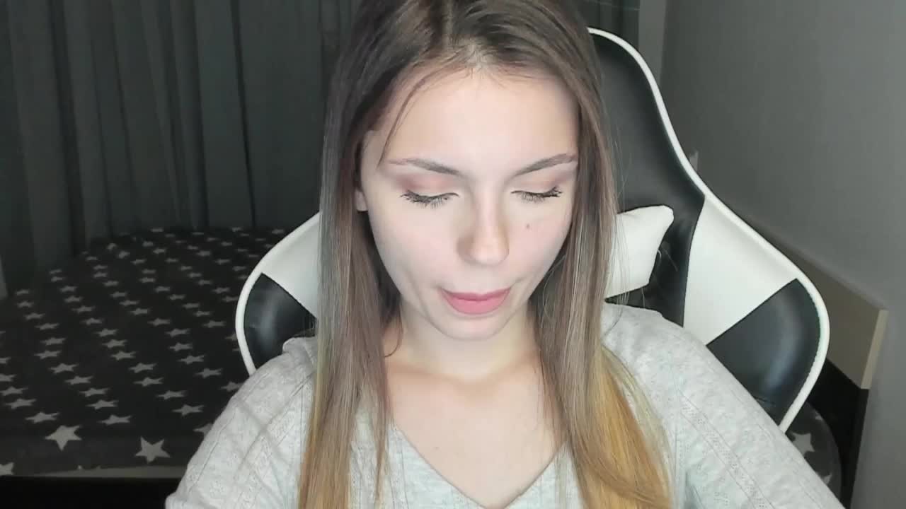 EmiMe Adult Chat December 7, 2025