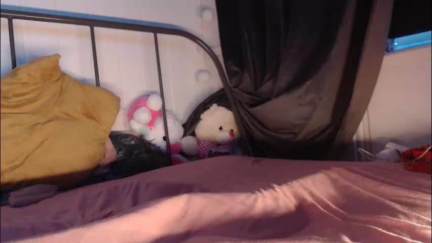 latex2003 Adult Chat December 7, 2025