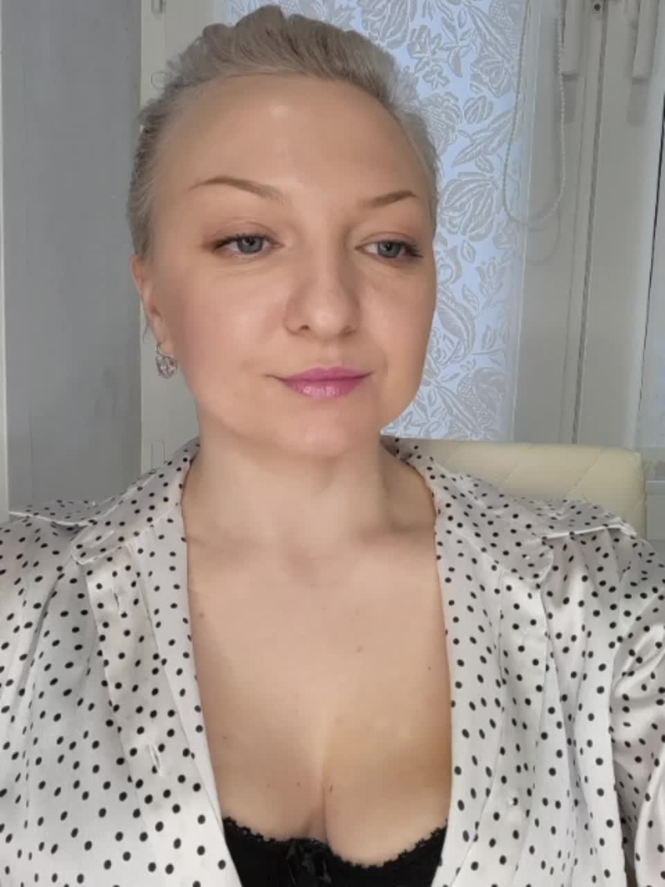 Anesteishen Adult Chat December 7, 2025