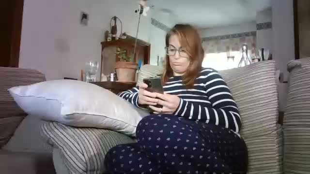 lolahueso Adult Chat December 7, 2025