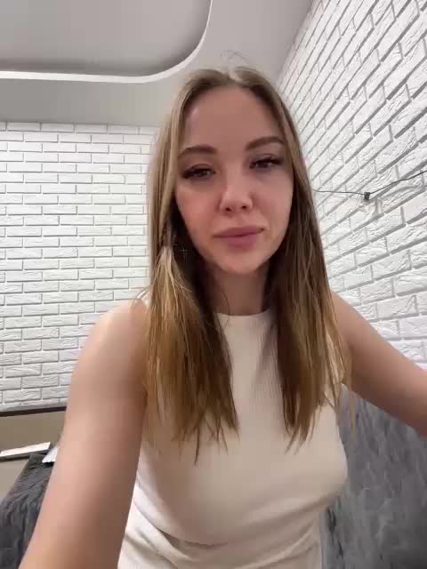 KitFox Adult Chat December 7, 2025