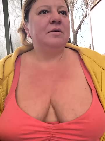 jusichka Adult Chat December 8, 2025