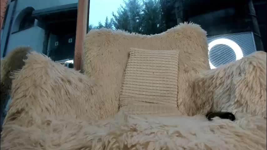 mia__milan Adult Chat December 7, 2025