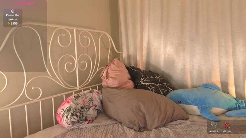 Kelly_Woods Adult Chat December 8, 2025