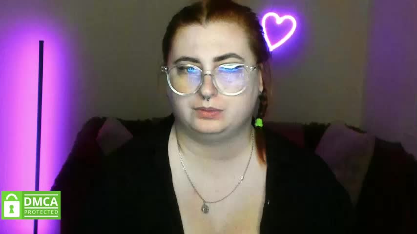 Aliciaredluv Adult Chat December 7, 2025