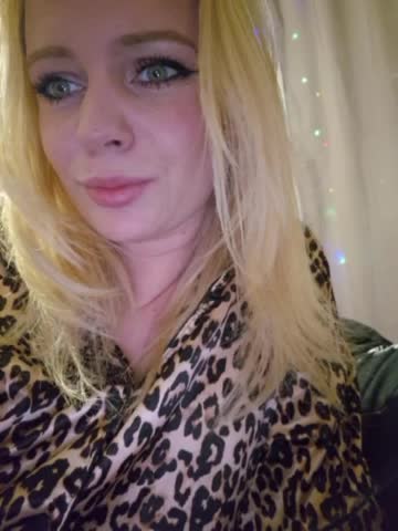 BielkA-4 Adult Chat December 8, 2025