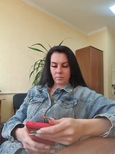 -France- Adult Chat December 8, 2025