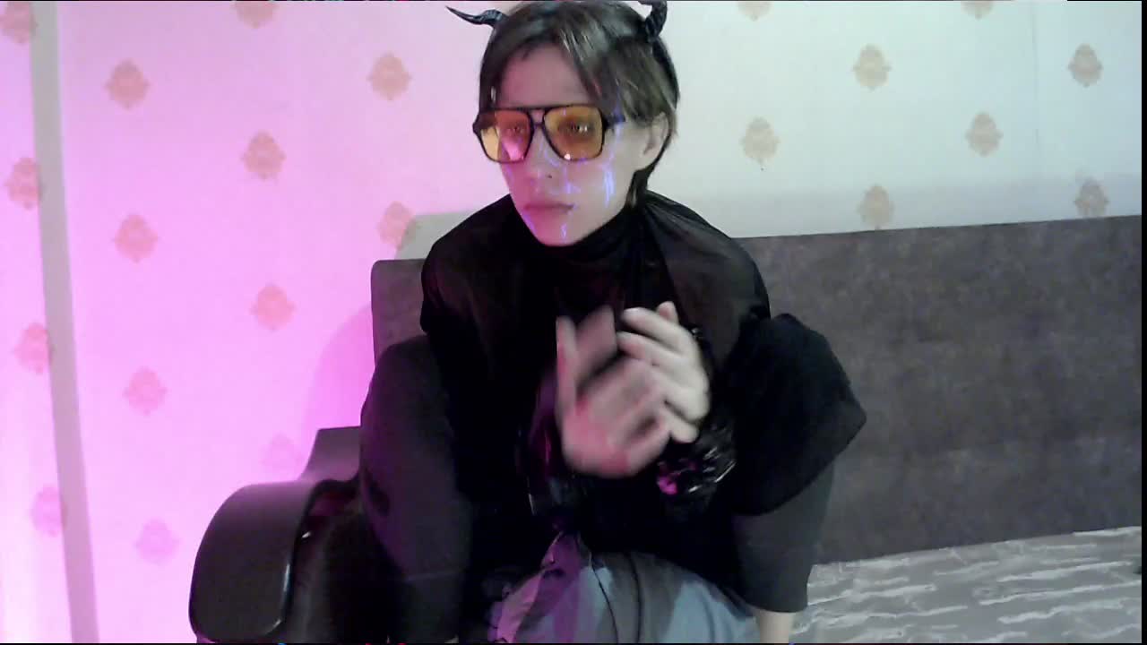 Yrriel_Autist Adult Chat December 8, 2025