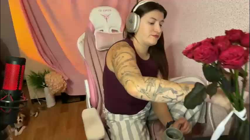 katrin_kristal Adult Chat December 8, 2025