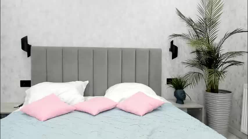 red_mok Adult Chat December 8, 2025