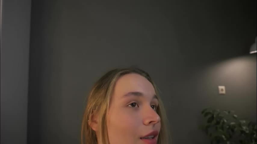 lisa_schiele Adult Chat December 8, 2025