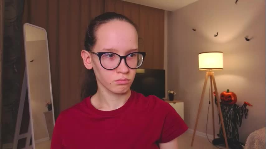 lynettebails Adult Chat December 8, 2025