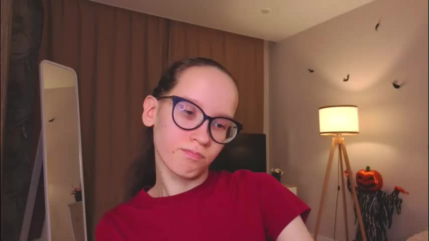 lynettebails Adult Chat December 8, 2025