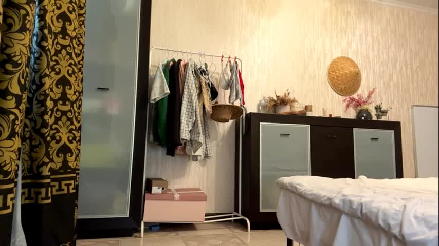 LakishaYanish Adult Chat December 8, 2025