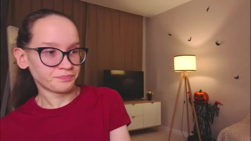 lynettebails Adult Chat December 8, 2025