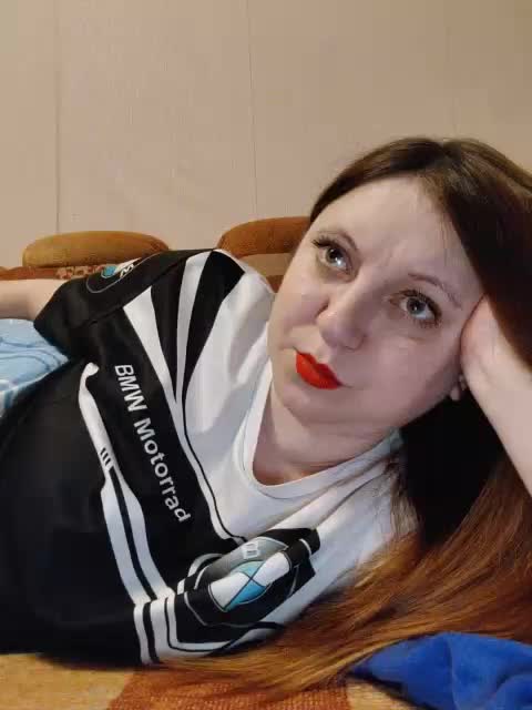 MilfaSguirt Adult Chat December 8, 2025