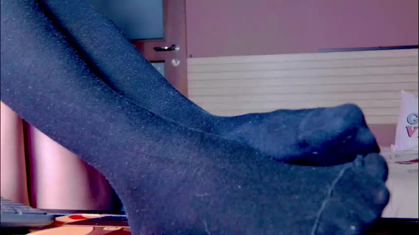 karoline121 Adult Chat December 8, 2025