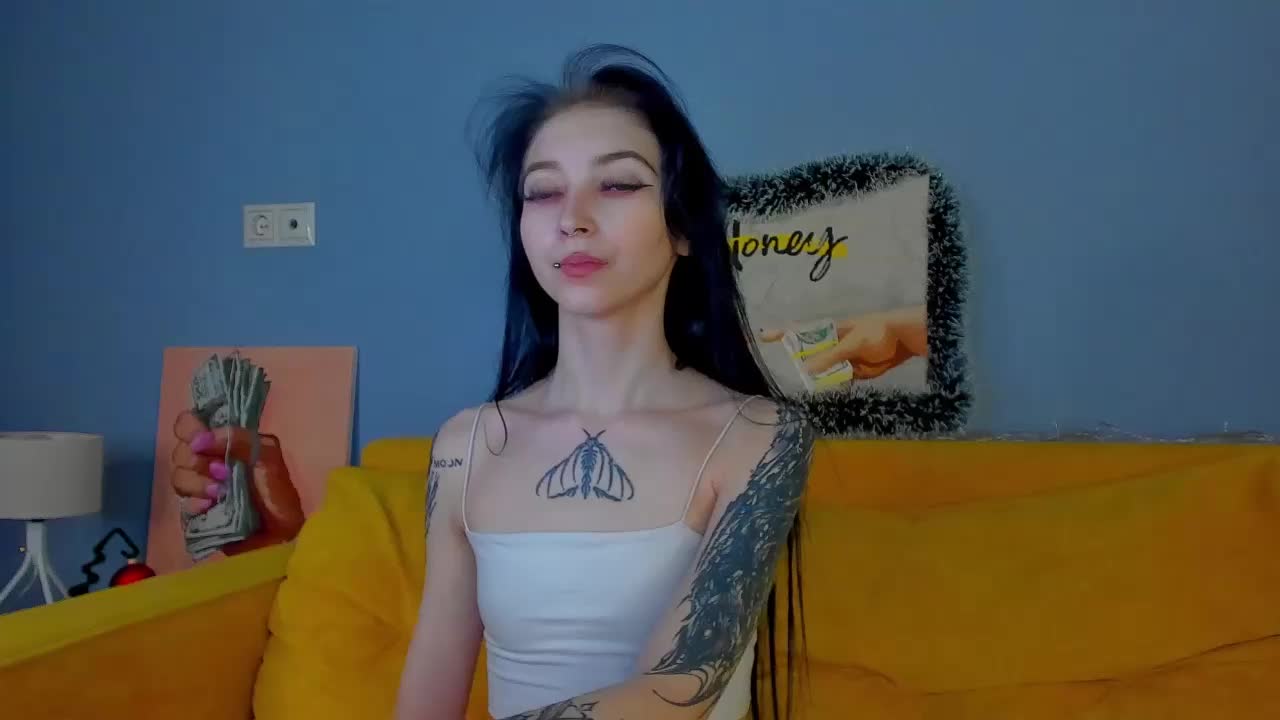 Ellen-Hops Adult Chat December 8, 2025