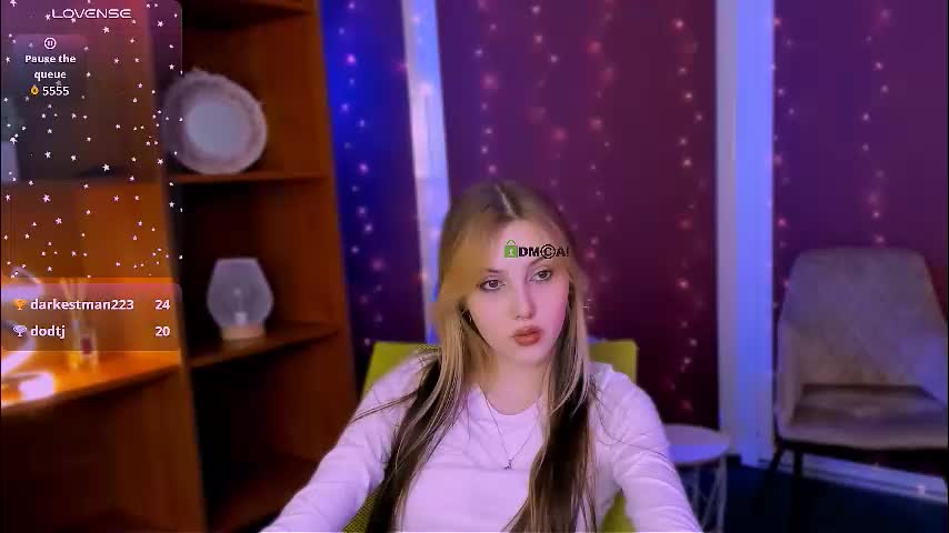 luna_tin Adult Chat December 8, 2025