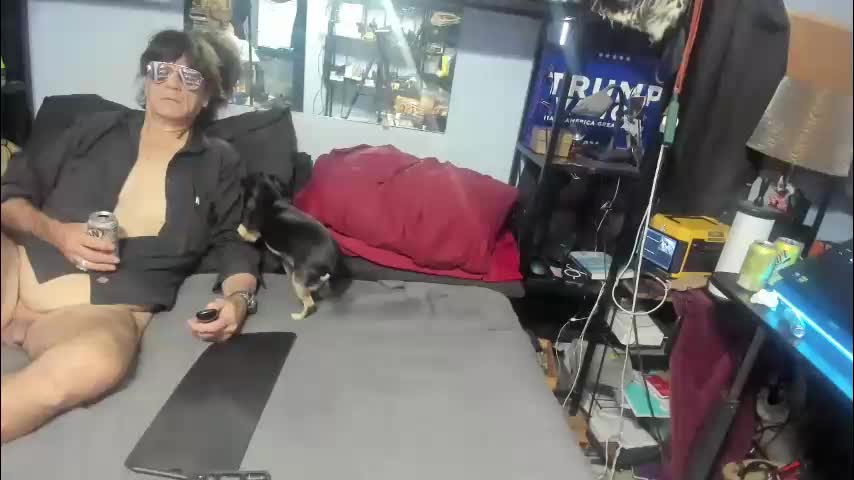 pink_black Adult Chat December 8, 2025