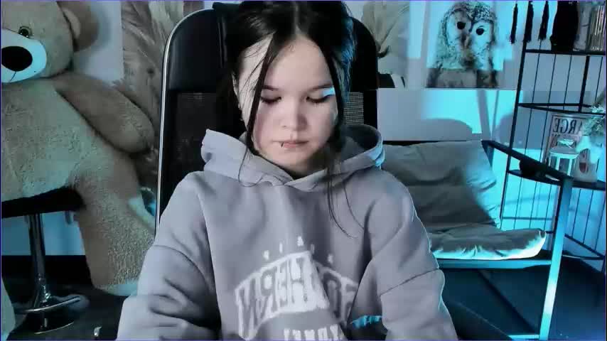 elainebeness Adult Chat December 8, 2025