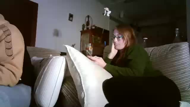 lolahueso Adult Chat December 8, 2025