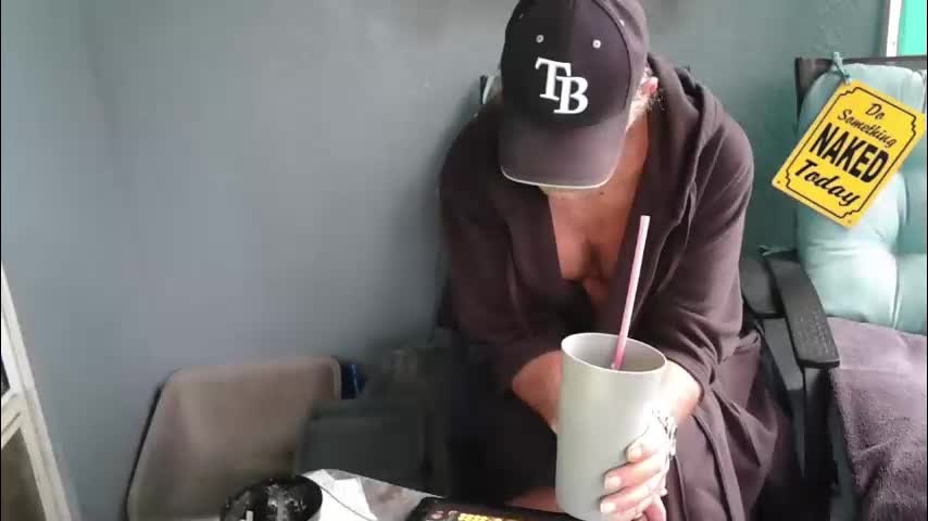 smallpenisbigtongue Adult Chat December 8, 2025