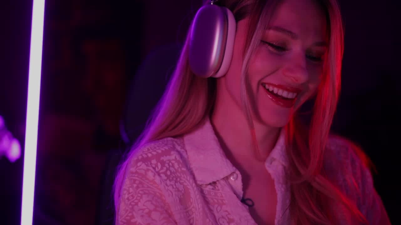 D_i_aM Adult Chat December 8, 2025