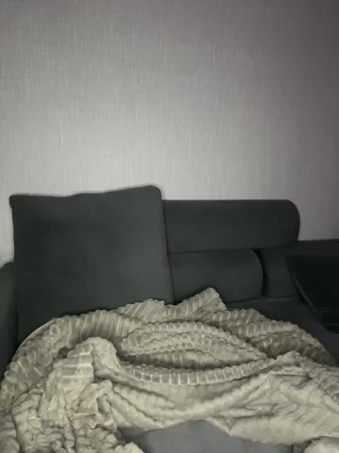 -Pink-Sativa- Adult Chat December 8, 2025