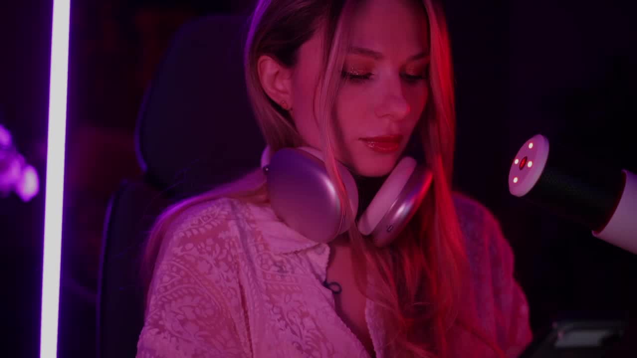 D_i_aM Adult Chat December 8, 2025