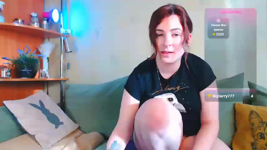 Caroline1995 Adult Chat December 8, 2025