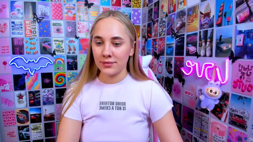 MiaMilas Adult Chat December 9, 2025