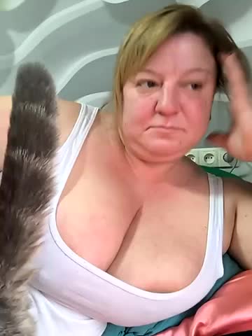 jusichka Adult Chat December 9, 2025