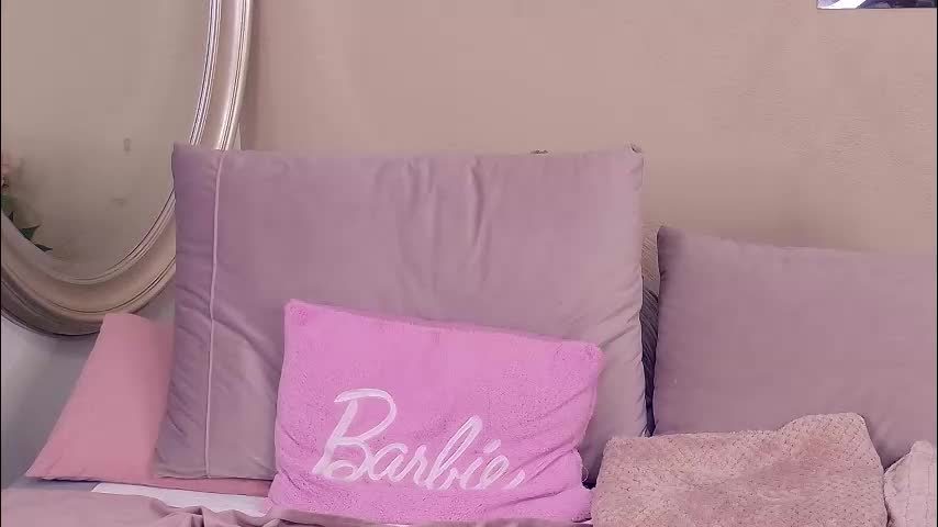 caitlinmoon Adult Chat December 9, 2025