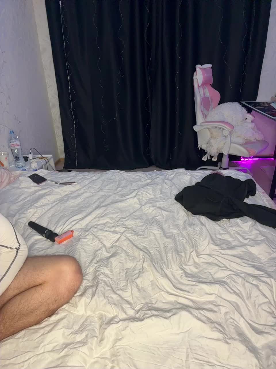 millemimi Adult Chat December 9, 2025