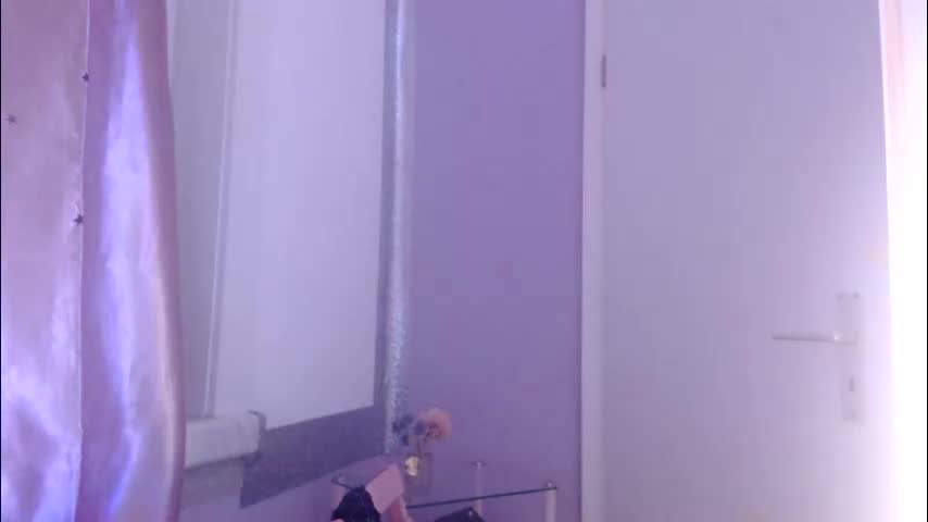 melli23 Adult Chat December 9, 2025