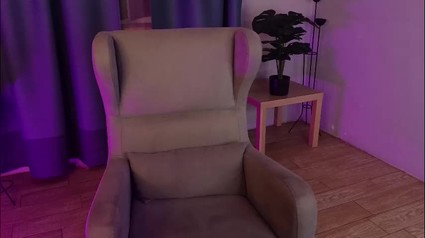 taissa_farmiga Adult Chat December 9, 2025